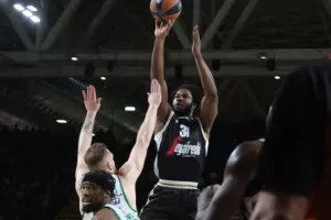 Οτζελέγιε: Η Βίρτους τον... ανακοίνωσε στη Βαλένθια