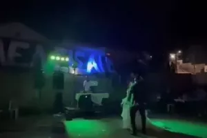 ΧΡΩΜΑ... ΑΕΛ!