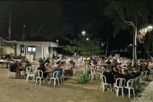 Επιτυχημένο το... φαγοπότι (φώτος)
