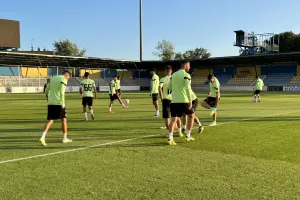 Η προπόνηση της ΑΕΚ στο Mezőkövesdi Városi Stadion (φώτος & βίντεο)