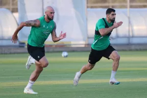 (ΦΩΤΟΡΕΠΟΡΤΑΖ) Φουλάρει για πρόκριση η Ομόνοια 