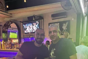 Στην Gerrard's o Πίττας