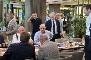 Πηγαδάκια, κουβεντούλες, φαγητό... (φώτος)