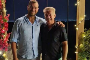 Έξοδος στη Λεμεσό για Παπασταύρου (φώτος)