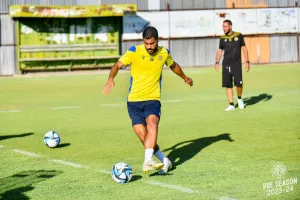 (ΦΩΤΟΡΕΠΟΡΤΑΖ) Ανεβαίνουν οι εντάσεις στην ΑΕΛ 