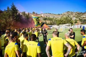 (Φωτορεπορτάζ) Ο "χαμός" στο "γαλαζοκίτρινο" Πελένδρι!