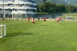 Νέα Σαλαμίνα: ΚΛΙΚΣ από τη Βουλγαρία 