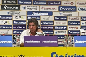 Σα Πίντο: "Μας άξιζαν ακόμα 3-4 γκολ/Πάμε ταπεινά στον επαναληπτικό"