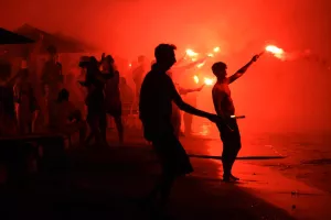 Φώτος/Έκαναν το Lady’s Mile... γήπεδο οι ΑΕΛίστες!