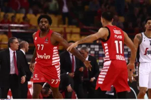 ΜακΚίσικ: «Ποτέ δεν γυρίζεις την πλάτη σου στην οικογένεια, ακόμα κι αν αυτή το κάνει»