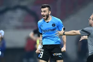 "Häcken förhandlar med Pittas"/Και άλλος για τον Ιωάννη