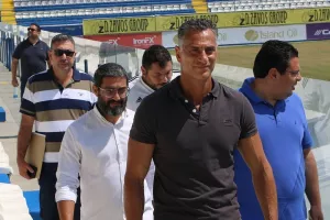 Ανό-Συνάντηση διοίκησης με Επιτροπή Προσφύγων στο "Παπαδόπουλος" (φώτος)