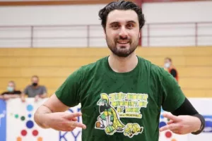 Ανανέωσε και ο Σιζόπουλος
