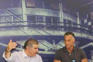 Ανό-Συνάντηση διοίκησης με Επιτροπή Προσφύγων στο "Παπαδόπουλος" (φώτος)