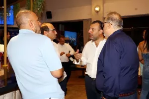 ΑΠΟΕΛ/ Παρουσίασε... Stoiximan και νέες στολές (ΒΙΝΤΕΟ/ΦΩΤΟΣ)
