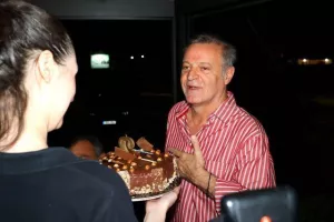 ΑΠΟΕΛ/ Παρουσίασε... Stoiximan και νέες στολές (ΒΙΝΤΕΟ/ΦΩΤΟΣ)