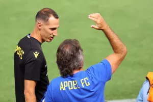 Τετ α τετ (Πέτροβιτς-Σα Πίντο)