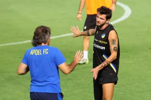 ΝΤΕΜΠΟΥΤΟ για Κβίλι!