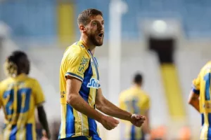 ΑΠΟΕΛ - Βοϊβοντίνα: Κέρδισε, είναι φαβορί αλλά θέλει προσοχή... (φώτος)