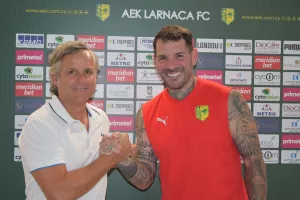 Επίσημο το deal για 1+1