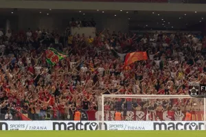 "Θερμή" κερκίδα.... (φώτος)
