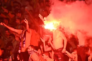 "Εκλεισαν" θέση 12,000 ΑΠΟΕΛίστες ενόψει Βοϊβοντίνα