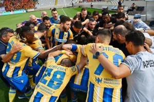 ΑΠΟΕΛ - Βοϊβοντίνα: Κέρδισε, είναι φαβορί αλλά θέλει προσοχή... (φώτος)
