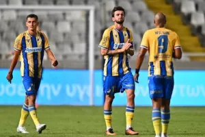 ΑΠΟΕΛ - Βοϊβοντίνα: Κέρδισε, είναι φαβορί αλλά θέλει προσοχή... (φώτος)