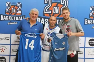 Ο πατέρας του Σάσα Βεζένκοφ στο Cyprusbasket
