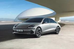 Το νέο HYUNDAI IONIQ 6 Ηλεκτρικό Αυτοκίνητο της Χρονιάς από το CAR AND DRIVER