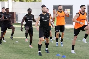 Δόξα - ΑΠΟΕΛ/ΦΩΤΟΣ από το ζέσταμα 