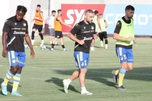 Δόξα - ΑΠΟΕΛ/ΦΩΤΟΣ από το ζέσταμα 