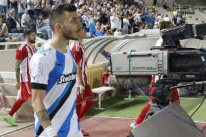 Αυξάνονται οι μνηστήρες για Πίττα