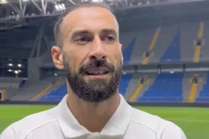 Ο Λόρια κάτω από τα δοκάρια και Χ εκτός έδρας με Αστάνα