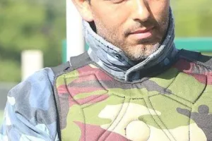 ΚΛΙΚΣ... απ' το ΑΠΟΕΛίστικο paintball!