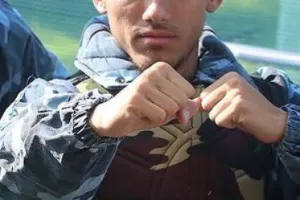 ΚΛΙΚΣ... απ' το ΑΠΟΕΛίστικο paintball!