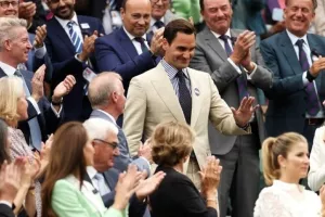 Αποθέωση με standing ovation στον τεράστιο Φέντερερ