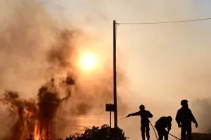Ακραία καιρικά φαινόμενα σφυροκοπούν τον πλανήτη