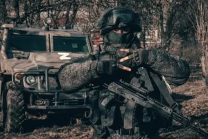 Ο Πούτιν επιστρατεύει μέχρι και 70χρονους για να τους στείλει στο μέτωπο