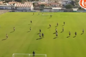 Πετάει για Πολωνία/Το πρόγραμμα 