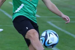 ΦΩΤΟΣ-ΒΙΝΤΕΟ από την απογευματινή προπόνηση της Ομόνοιας στο Κίελτσε