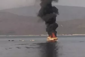Ραφήνα: Έκρηξη σε σκάφος στο Μαρμάρι – Ένας σοβαρά τραυματίας
