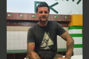Αναλαμβάνει... καθήκοντα ο Χαραλάμπους