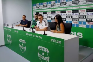 Σπιλέφσκι: "Δεν έχει καμία σημασία αν είστε με τον Άρη-Μετά από αύριο θα είστε με τον Άρη" (φώτος)