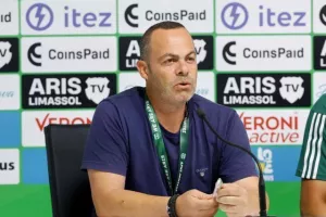 Σπιλέφσκι: "Δεν έχει καμία σημασία αν είστε με τον Άρη-Μετά από αύριο θα είστε με τον Άρη" (φώτος)