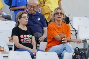 (ΦΩΤΟΡΕΠΟΡΤΑΖ) Ο κόσμος του ΑΠΟΕΛ στο ΓΣΠ