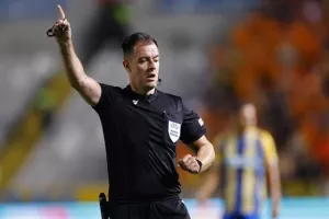 ΑΠΟΕΛ - Βοϊβοντίνα: Κέρδισε, είναι φαβορί αλλά θέλει προσοχή... (φώτος)