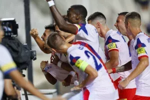 ΑΠΟΕΛ - Βοϊβοντίνα: Κέρδισε, είναι φαβορί αλλά θέλει προσοχή... (φώτος)