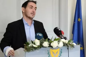 Παραιτείται ο Υφυπουργός Πολιτισμού, Μιχάλης Χατζηγιάννης