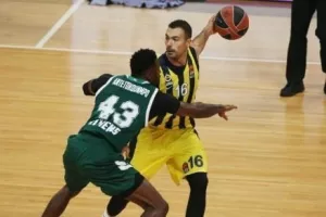 Όταν ο Σλούκας αποθέωνε τον κόσμο του Παναθηναϊκού: «Καταλαβαίνει και σέβεται» 